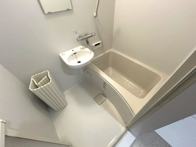 ニューライフ岡本の浴室