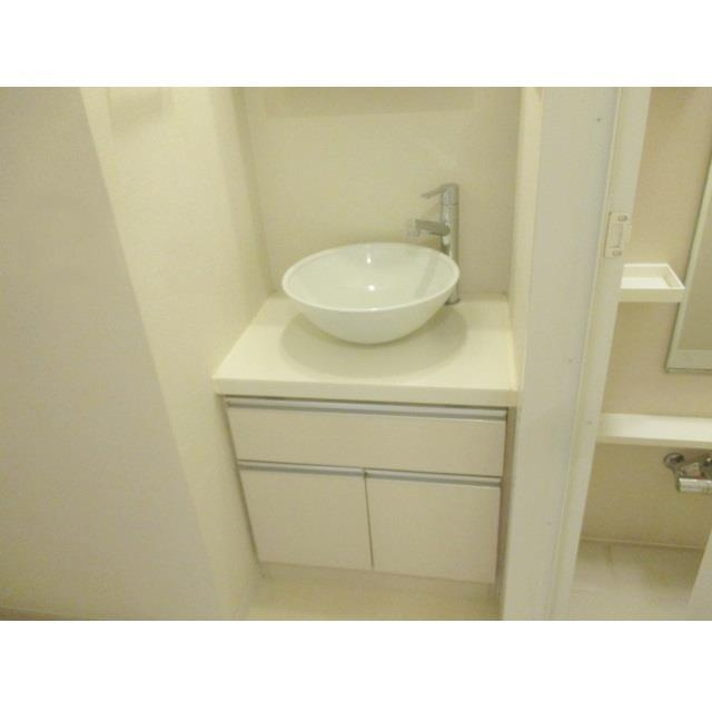 PREMIUM CUBE G 駒沢大学の内装|内装は落ち着いています