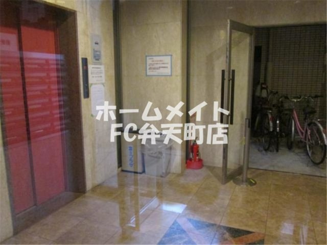 【ロビー】 | 建物の内部です