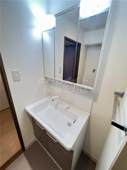 【洗面所】