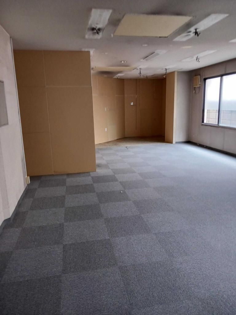 足立区竹の塚１丁目の店舗事務所の内装