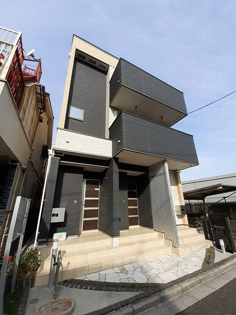 ロイヤルグランツの外観