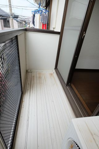 ネオファミーユ天台のバルコニー