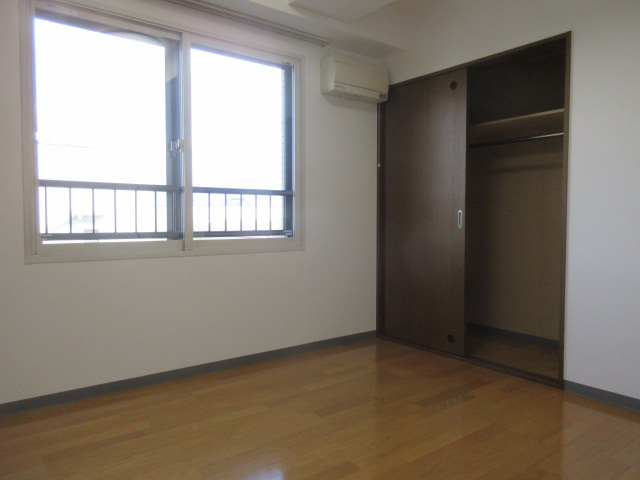 CENTER CTIY5の洋室