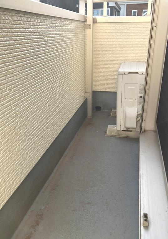 上連雀戸建のバルコニー