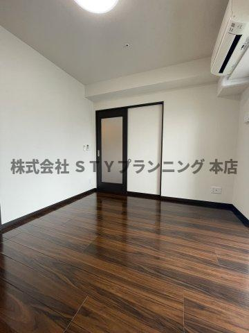 仲介手数料０円！グランルクレ新栄ウエストの洋室