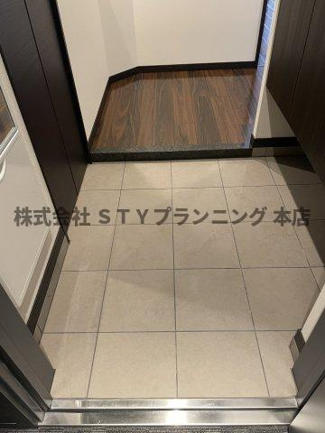 仲介手数料０円！グランルクレ新栄ウエストの玄関