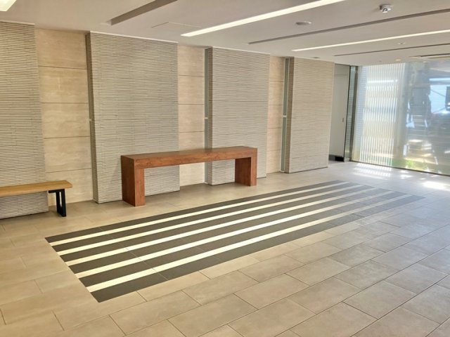 クレストフォルム東大島のロビー
