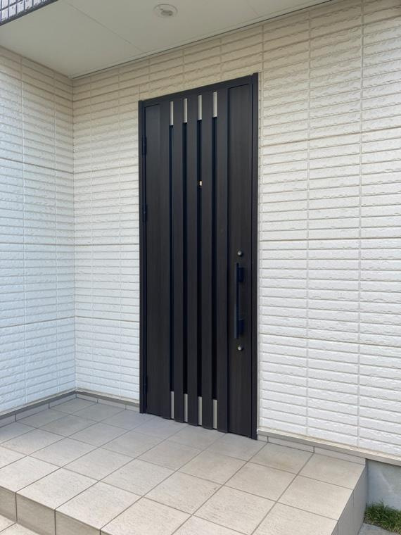 岩戸南戸建のエントランス