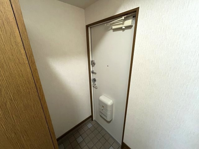 うえむらハイツの玄関