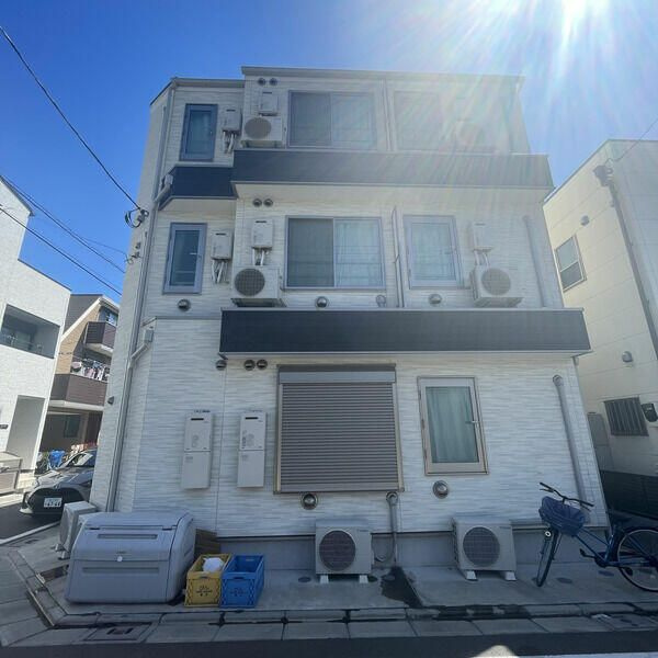 リブ六町のエントランス