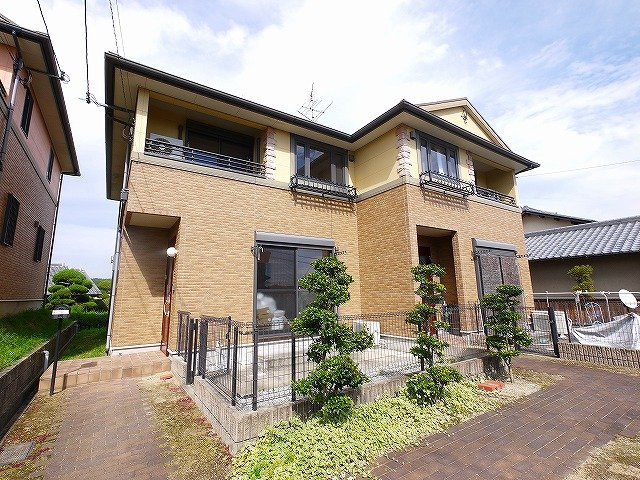 リビングタウン学園北　Ｄ棟の外観パース|おしゃれな外観です