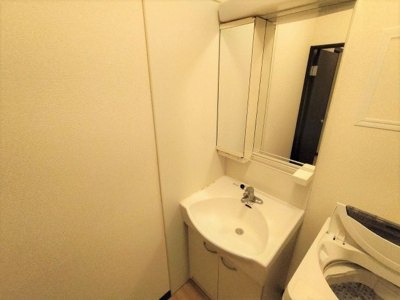 【内装】 | レオネクスト都原 | 明るい色調の室内です