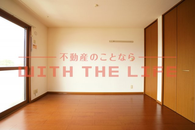 グランドールシャトー【キャッシュバック対象】の洋室|ゆったりした洋室です