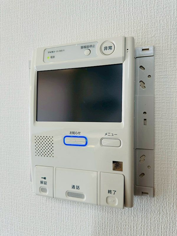 ヴェルビュ新屋敷東　 401号室のセキュリティ