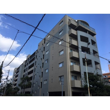 エレベーター付きで荷物があっても安心♪