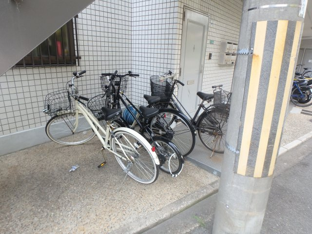 【その他共用部分】 | エスポアール西宮北口Ⅱ | 駐輪スペースです