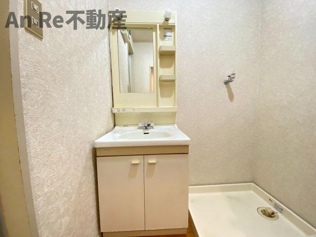 川口市戸塚東１丁目の賃貸マンションの洗面所