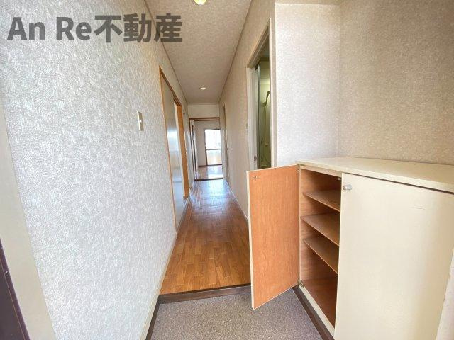 川口市戸塚東１丁目の賃貸マンションの玄関