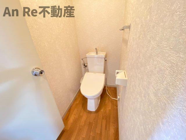 川口市戸塚東１丁目の賃貸マンションのトイレ