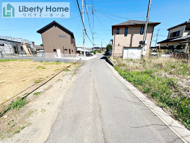 日立市東大沼町11期　新築戸建　5号棟の前面道路含む現地写真