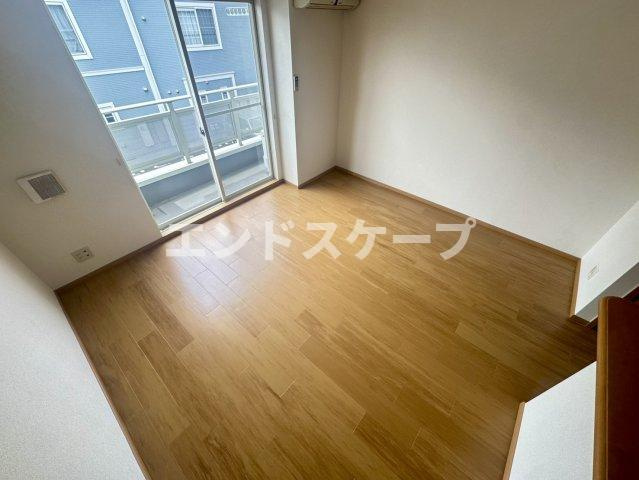 ローズコートＡの居間・リビング|高崎、前橋のお部屋探しはエンドスケープまで！お客様の理想お聞かせ下さい♪