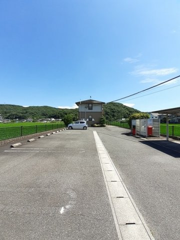 カーサ　エスペリオの駐車場