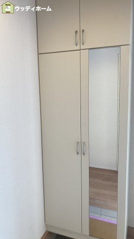 越谷市南越谷　新築一戸建て　2号棟の玄関