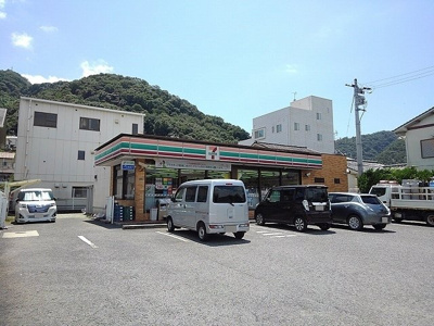 【周辺】 | プリムローズ | セブンイレブン三原宗郷店まで900m