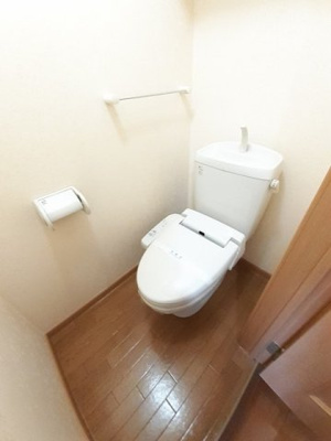 【トイレ】 | プリムローズ | ゆったりとした空間のトイレです
