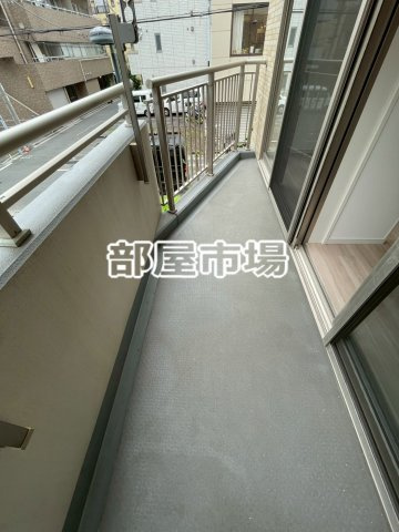 ダイアパレス蔵前のバルコニー