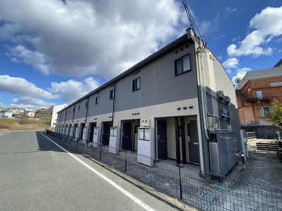 【外観】 | レオパレスまつおか | 外はこのようになっています