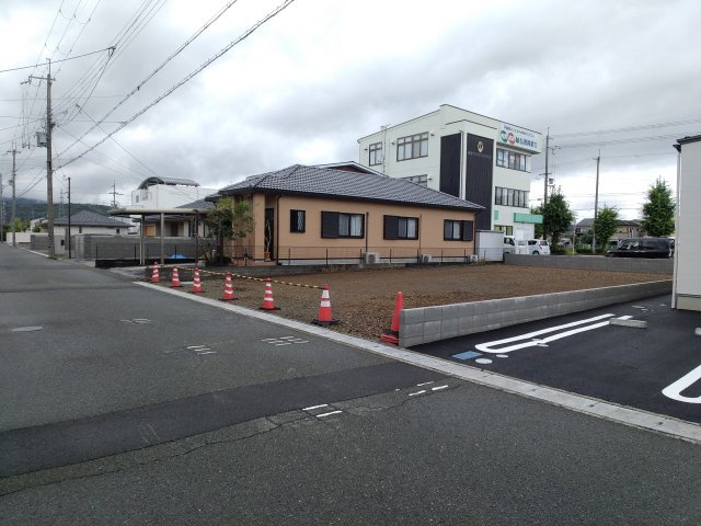 高島市安曇川町中央3丁目80坪土地