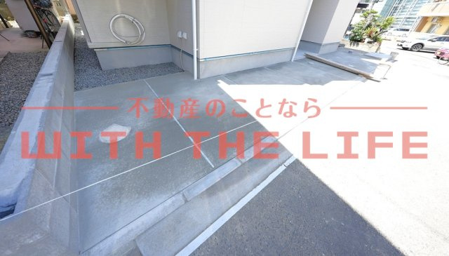 CB鳥栖グレーデの駐車場|※現状優先　同建築会社施工物件の写真
