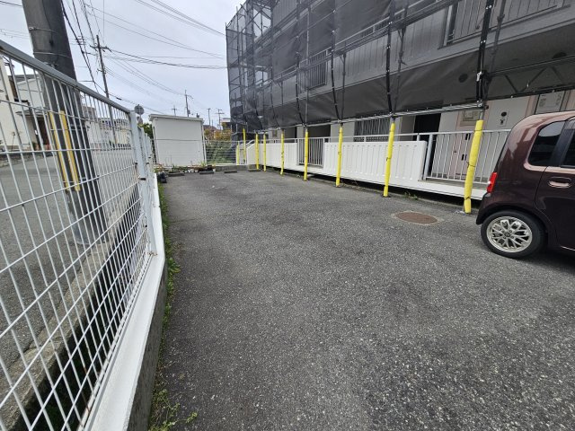 モアレ大久保の駐車場