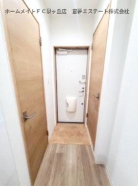 【玄関】 | 万町ハイツ | ※同物件・反転タイプの写真