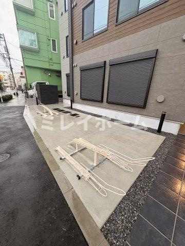 ルネコート大鳥居Ⅳの駐車場