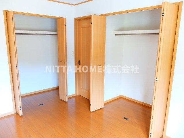 丹波市氷上町横田のアパートの収納|大きなクローゼットで収納力ＵＰ♪