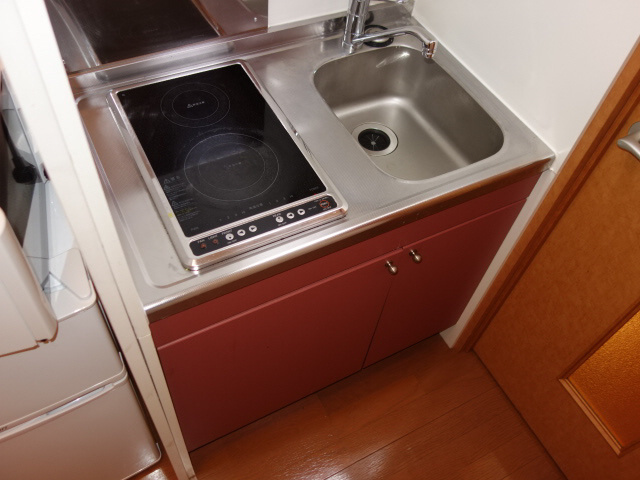 神戸市西区玉津町新方のアパートのキッチン