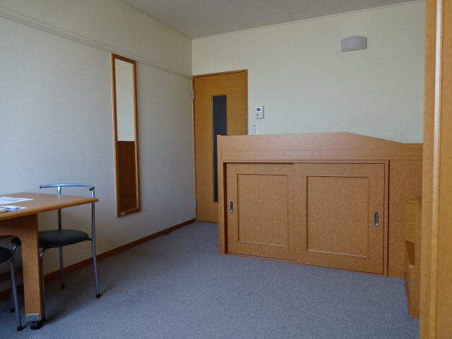 加古川市加古川町南備後のアパートの子供部屋