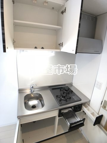KS入谷EASTのキッチン|収納