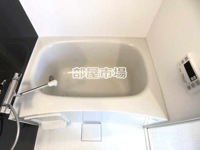 KS入谷EASTの浴室|浴槽