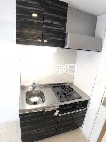 KS入谷EASTのキッチン