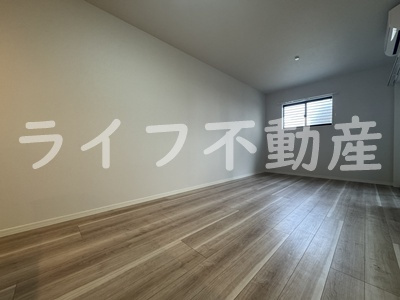 グラン今里NORTH　仲介手数料無料の居間・リビング|リビングです