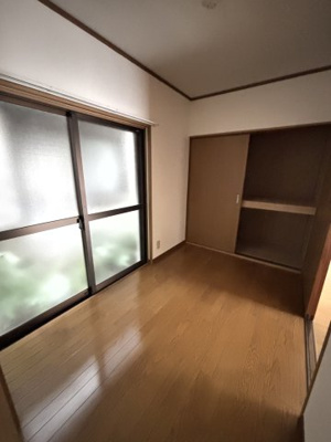 【洋室】 | 成美町11-7貸家