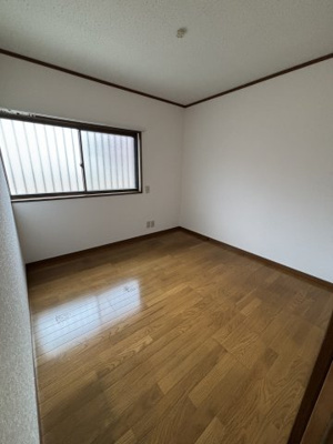【洋室】 | 成美町11-7貸家
