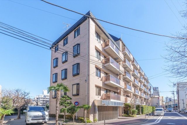 FULL HOUSE GAKUGEI DAIGAKUの外観