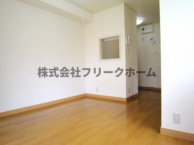 武蔵野市境南町４丁目のアパートの寝室