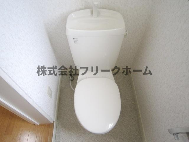 武蔵野市境南町４丁目のアパートのトイレ