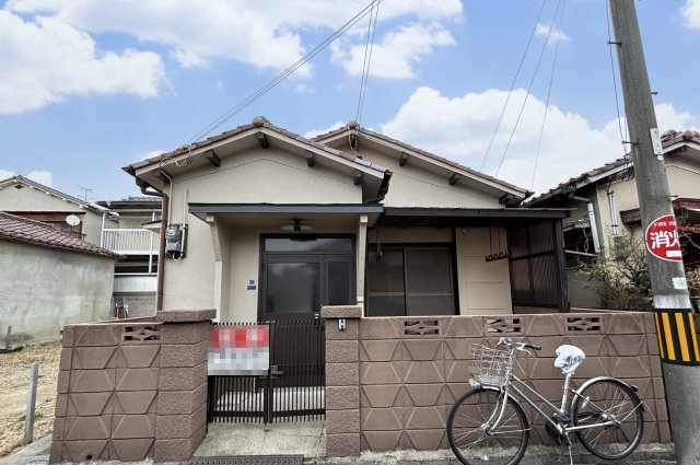 【外観】 | 成美町10-25貸家